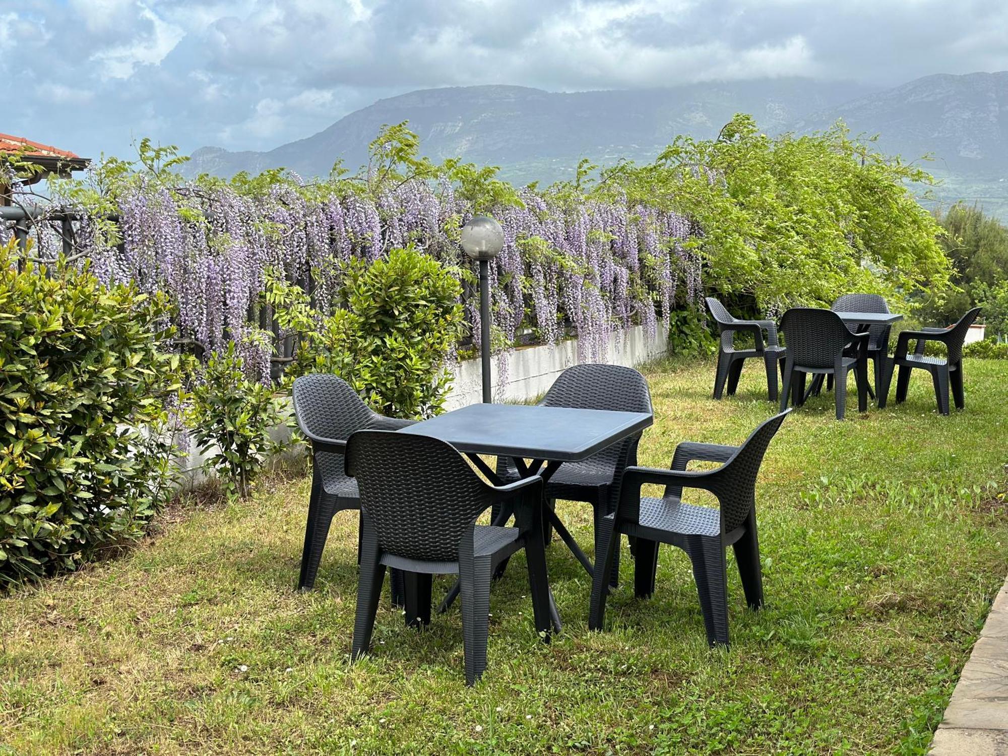Il Poggio Del Cilento Country House Agropoli Bagian luar foto